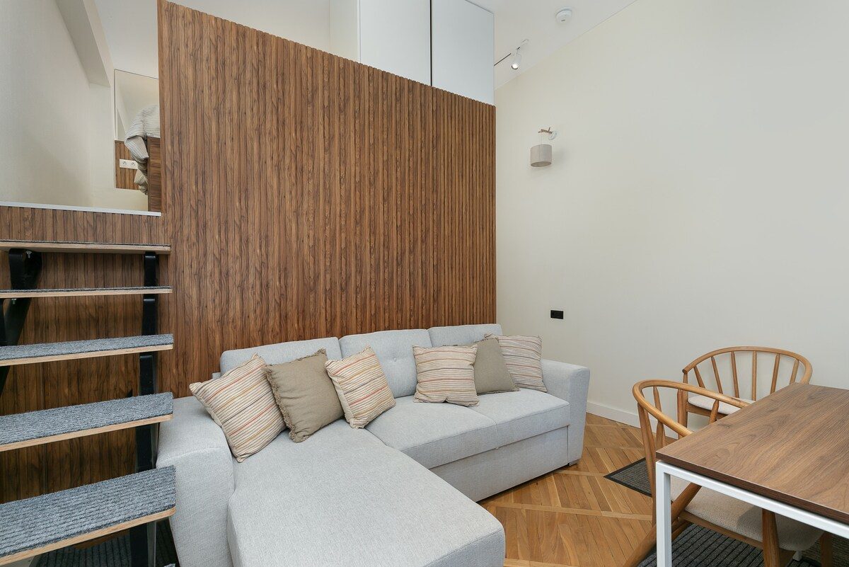 Vili Akhvlediani Loft interior