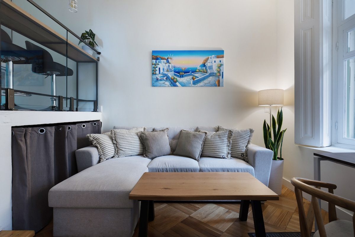 Vili Akhvlediani Urban Retreat gallery